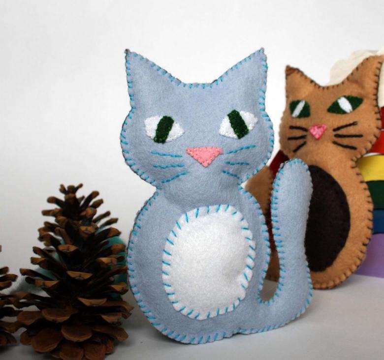 DIY поделки для кошек