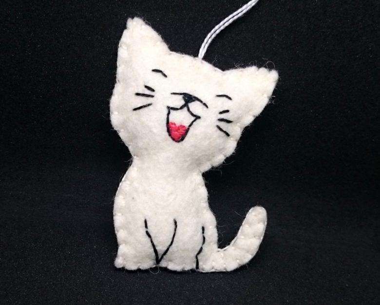 DIY поделки для кошек