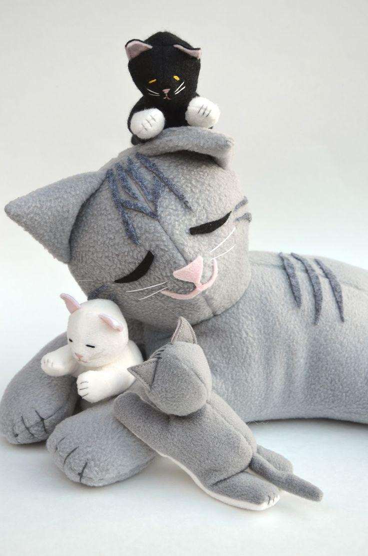 DIY поделки для кошек