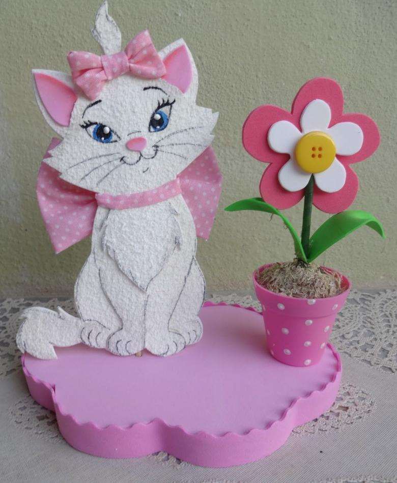 DIY поделки для кошек
