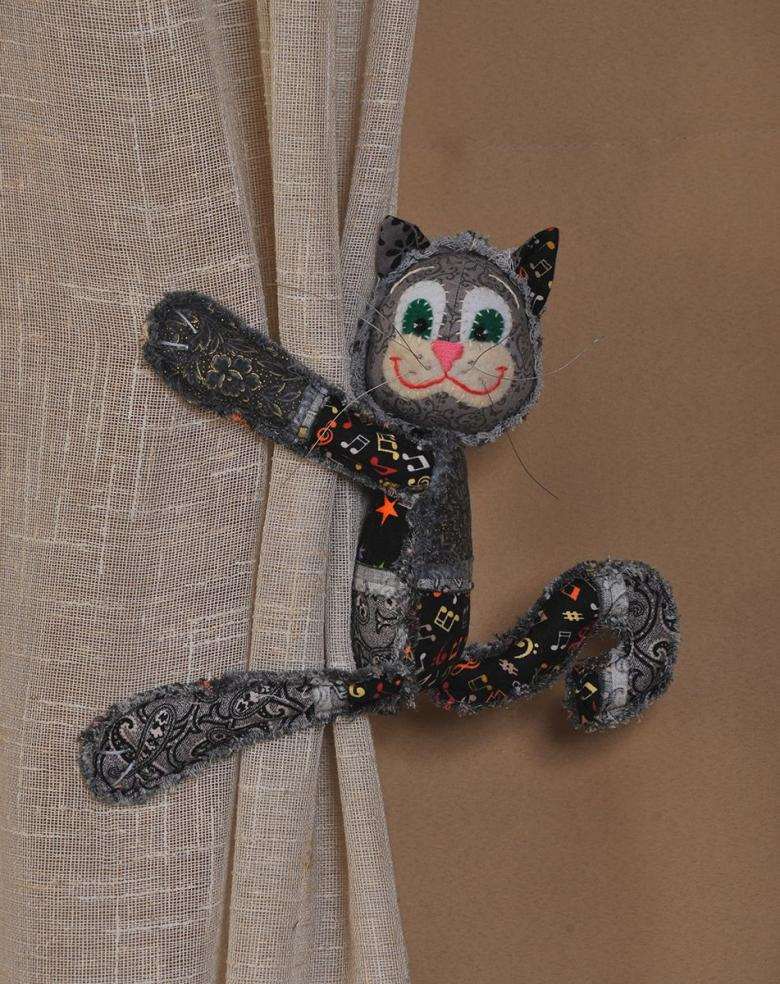 DIY поделки для кошек
