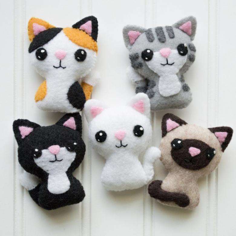 DIY поделки для кошек