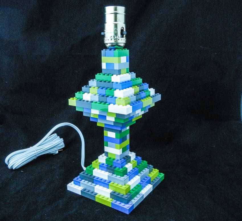 Как построить робота из фотографий Lego