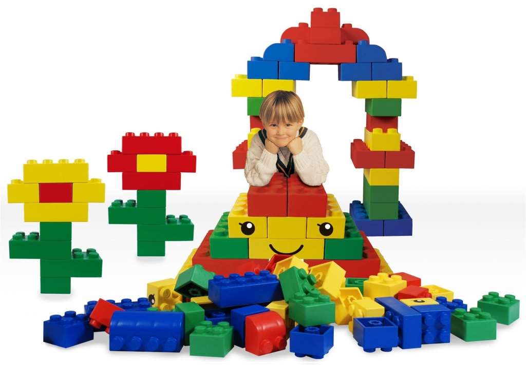 Большой кирпич Lego