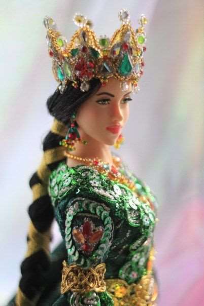 Кукла Ларисы Исаевой
